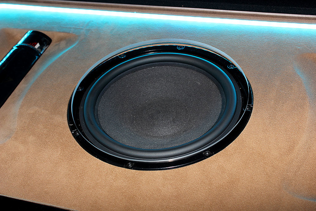 AVKANSAI_デモカー_BMWX4